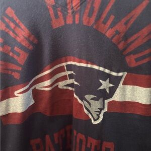 NFL Team Apparel Women's NEW ENGLAND PATRIOTS top. 100%. Cotton